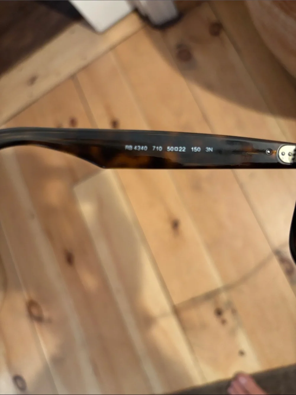 Ray-Ban wayfarer